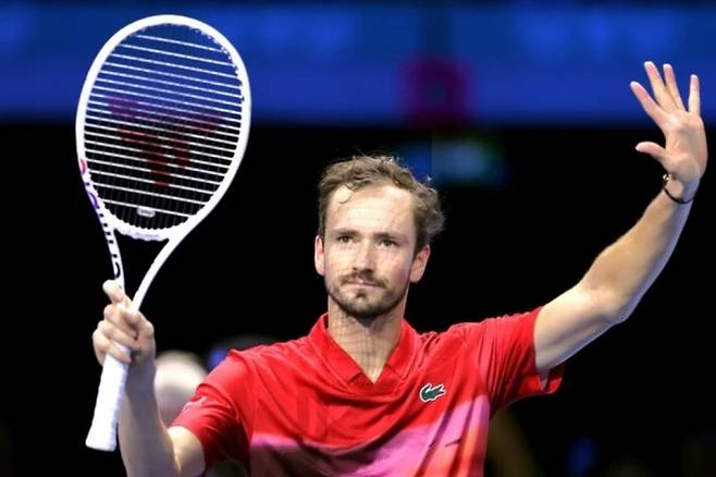 지난해 7년 만에 처음으로 무관에 그친 다닐 메드베데프가 여전히 초반 탈락이 많아지고 있다