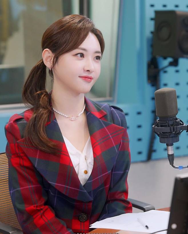 김다영 아나운서7.jpg 배성재랑 결혼한다는 김다영 아나운서 움짤.GIF (+JPG)