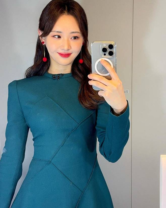 김다영 아나운서5.jpg 배성재랑 결혼한다는 김다영 아나운서 움짤.GIF (+JPG)