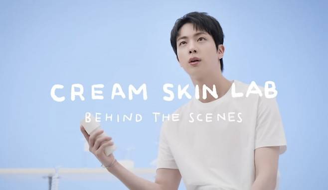 라네즈 글로벌 모델인 BTS 진. (사진=아모레퍼시픽 유튜브)