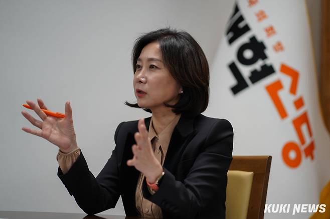 허은아 개혁신당 대표가 지난해 11월 쿠키뉴스와 인터뷰를 진행하고 있다. 유희태 기자