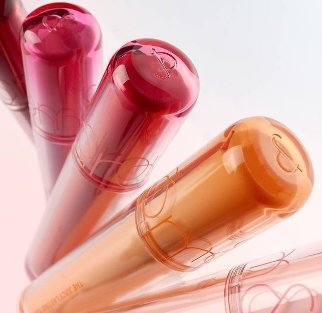 롬앤의 쥬시 래스팅 틴트