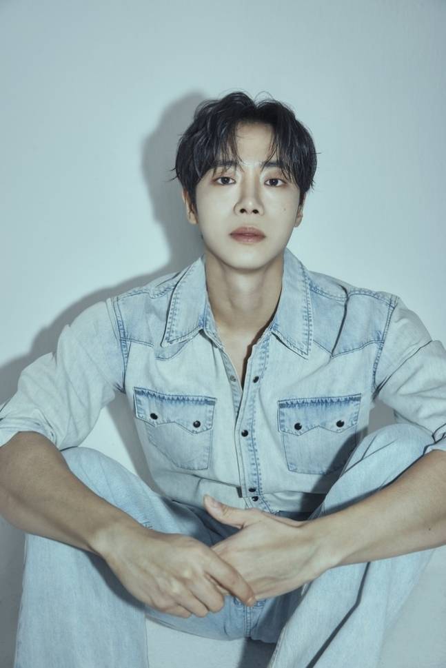 ‘옥씨부인전’에 이어 넷플릭스 ‘중증외상센터’의 글로벌 흥행으로 대세 스타로 거듭난 추영우. 사진 ㅣ제이와이드컴퍼니