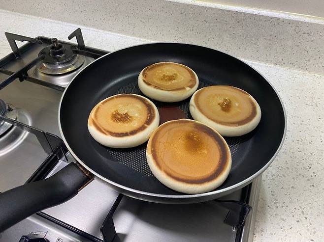 UcuyFu.jpg 구워먹으면 더 맛있는 빵.jpg