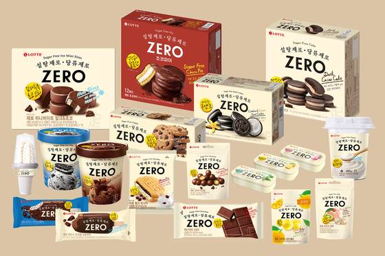 롯데웰푸드의 무설탕·무당류 브랜드 ‘제로(ZERO)’의 제품 19종. 2022년 5월 브랜드 론칭 이후 2년 6개월 만에 누적 매출 1000억원을 넘었다. 사진 롯데웰푸드