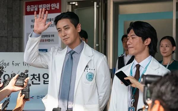 ▲ 드라마 '중증외상센터'의 한 장면. 사진=넷플릭스 제공.