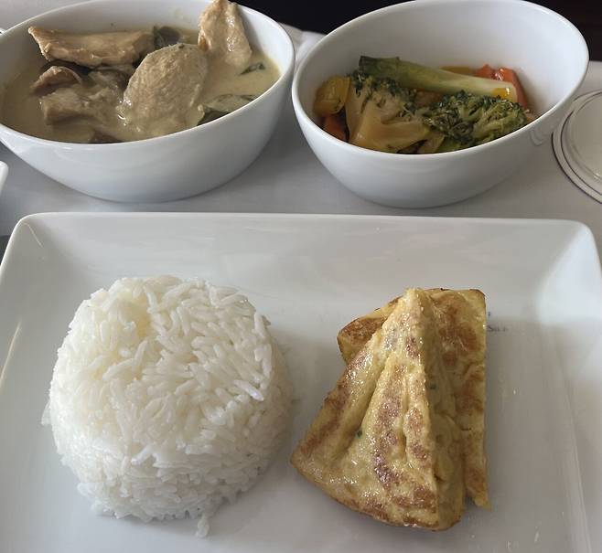 IMG_9534.jpeg 타이항공 인천-방콕 왕복 비즈니스 후기