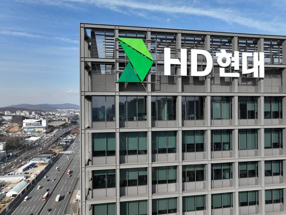경기도 성남 판교 HD현대 글로벌R&D센터에 바뀐 회사 로고가 붙어있다. HD현대 제공