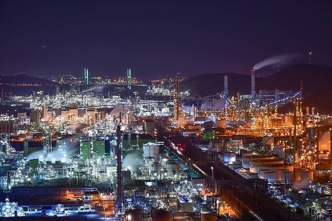 여수공장 용성단지 전경. 사진은 기사와 직접적 관련 없음. [LG화학]