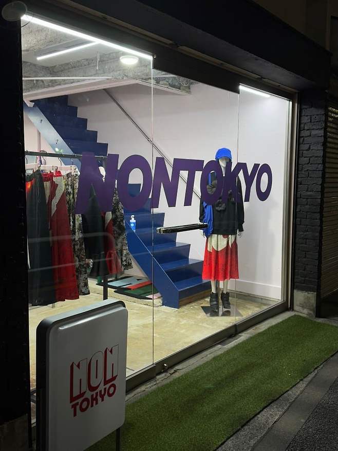 799c8076b78a6f83239df7ec359c706b580ead0daa4d33506750915af5975297228350ed45fb2caf2214ed27b4588f4d0453bdf26c