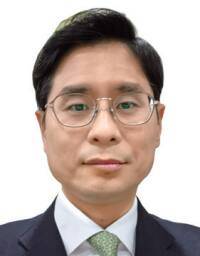 이왕휘 아주대학교 정치외교학과 교수