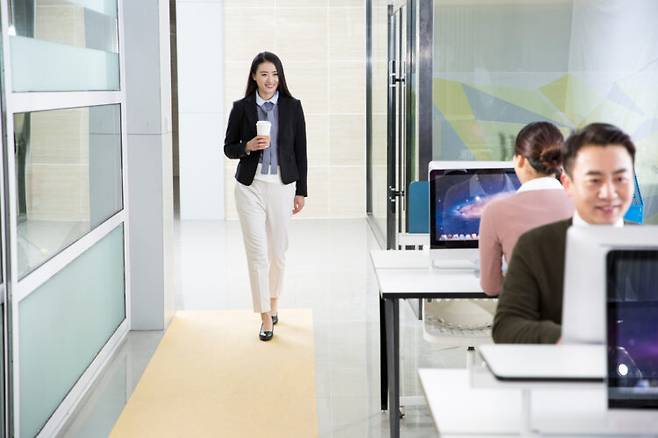 일상에서 활동을 늘리는 등 생활 습관을 개선하면 칼로리를 소모하는 데 도움이 된다. [사진=클립아트코리아]