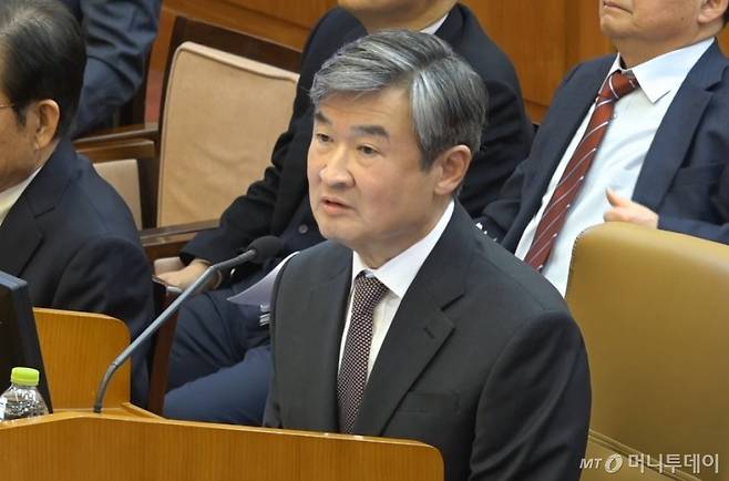 (서울=뉴스1) = 조태용 국가정보원장이 13일 서울 종로구 헌법재판소에서 열린 윤석열 대통령 탄핵심판 8차 변론에서 발언하고 있다. (헌법재판소 제공. 재판매 및 DB 금지) 2025.2.13/뉴스1 Copyright (C) 뉴스1. All rights reserved. 무단 전재 및 재배포, AI학습 이용 금지. /사진=(서울=뉴스1)