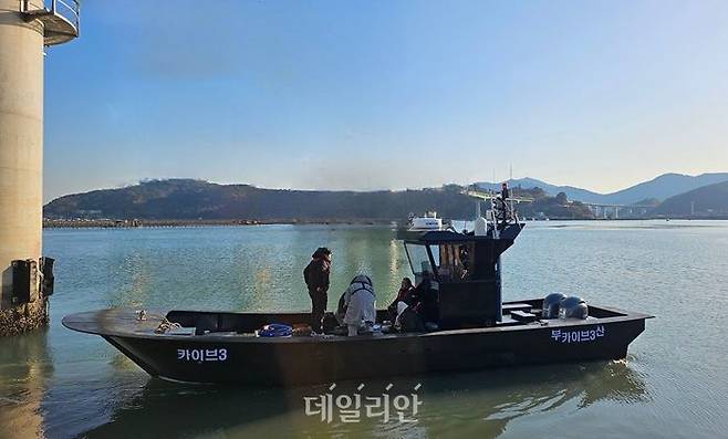 국내 최초 고밀도 폴리에틸렌(HDPE) 소재로 만든 어선 모습. ⓒ한국해양교통안전공단
