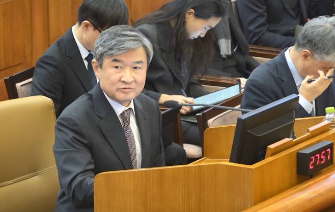 조태용 국정원장, 윤 대통령 탄핵 심판 8차 변론 발언     (서울=연합뉴스) 조태용 국가정보원장이 13일 서울 종로구 헌법재판소에서 열린 윤석열 대통령 탄핵 심판 8차 변론에 증인으로 출석해 답변하고 있다.  2025.2.13  [헌법재판소 제공. 재판매 및 DB 금지]     photo@yna.co.kr (끝)   <저작권자(c) 연합뉴스, 무단 전재-재배포, AI 학습 및 활용 금지> 연합뉴스