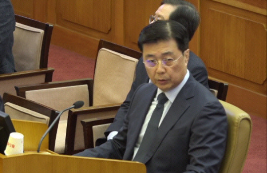 홍장원 전 국가정보원 제1차장이 4일 서울 종로구 헌법재판소에서 열린 윤석열 대통령 탄핵심판 5차 변론기일에 증인으로 출석해 발언하고 있다. 헌법재판소 제공. 뉴시스