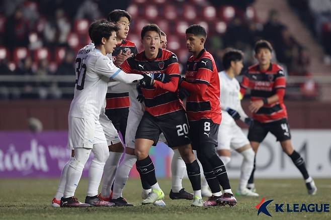 포항 스틸러스와 가와사키 프론탈레의 아시아챔피언스리그 엘리트 경기 중. /사진=한국프로축구연맹 제공