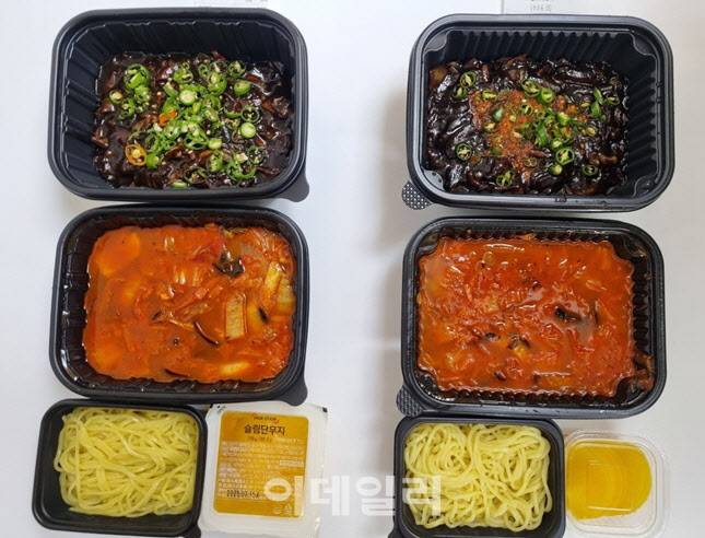 왼쪽부터 각각 B지점, A지점에서 시킨 메뉴들의 모습. 재료와 포장부터 조금씩 다른 점이 존재했다. (사진=한전진 기자)