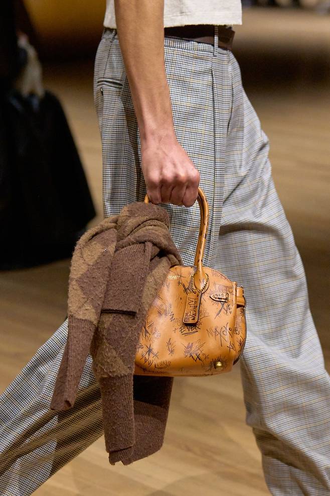 코치 2025 신상 가방