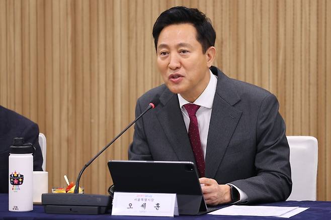 오세훈 서울시장이 5일 오전 서울시청에서 열린 인공지능(AI) 산업육성 전략 자문회의에서 발언하고 있다. 2025.2.5   사진=연합뉴스 제공