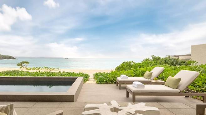 로즈우드 미야코지마. 로즈우드