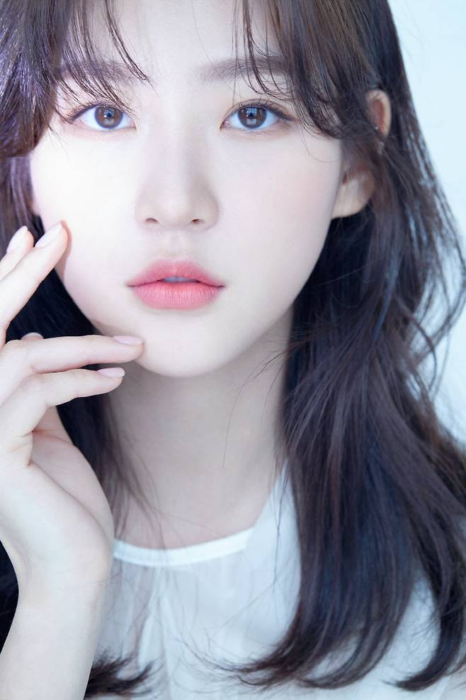 고 김새론.