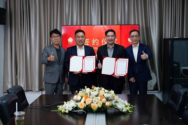 제테마의 자회사 제테마 상하이(Jetema Shaghai)는 중국 보툴리눔 톡신 파트너사인 에스테틱 전문 유통 법인 화동 에스테틱스(Huadong Medical Aesthetics Biotechnology(Ningbo))와 히알루론산(HA) Dermal 필러 ‘e.p.t.q(이하 에피티크)’의 유통· 판촉 계약을 체결했다고 17일 밝혔다. /제테마