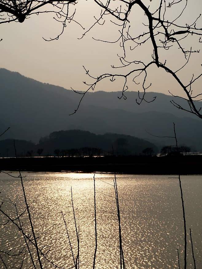 098ef376b58068f22095e69236ef203eb6955b6bc3d5c50e3b