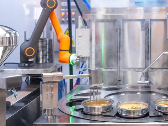 대구 논공휴게소광주방향 주방에 설치된 한화로보틱스 조리로봇 모습. 한화로보틱스 제공