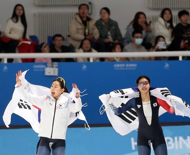 김민선(왼쪽)과 이나현. 사진=연합뉴스