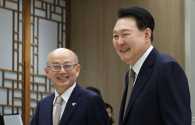 안창호 국가인권위원장과 윤석열 대통령. 연합뉴스