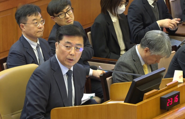 ▲홍장원 전 국가정보원 제1차장이 4일 서울 종로구 헌법재판소에서 열린 윤석열 대통령 탄핵심판 5차 변론기일에 증인으로 출석해 발언하고 있다. ⓒ연합뉴스