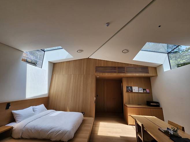 자연휴양림 '수락 휴' 샘플하우스 내부 [노원구 제공. 재판매 및 DB 금지]