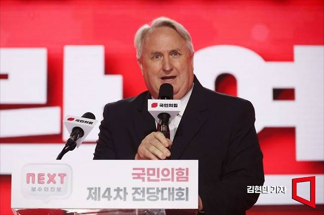 인요한 국민의힘 의원이 지난해 7월 경기 고양시 킨텍스에서 열린 국민의힘 제4차 전당대회에서 최고위원직 수락 연설을 하고 있다. 김현민 기자