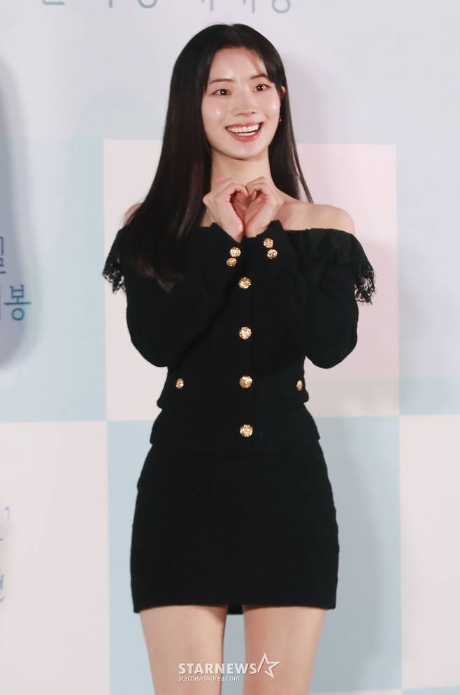 다현 '상큼한 손인사'[★포토]