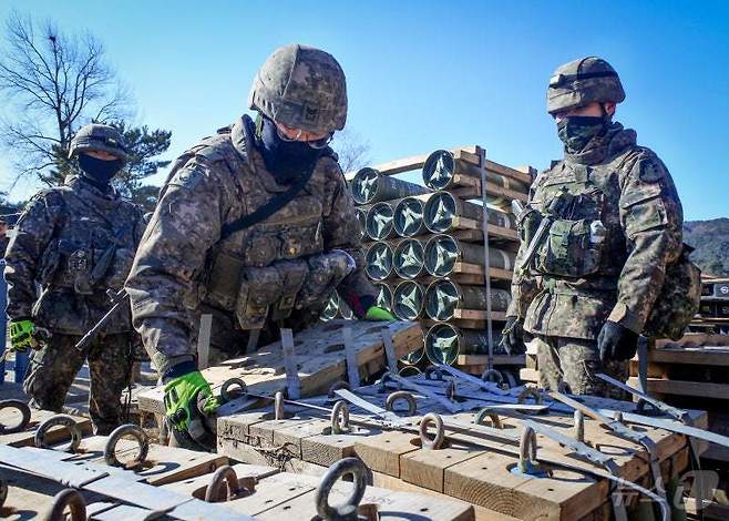 지난 17~20일 강원 고성·속초·양양 일대에서 진행한 육군 제22보병사단 혹한기 전술훈련 모습.(사단 제공, 재판매 및 DB 금지) 2025.2.20/뉴스1 ⓒ News1 윤왕근 기자
