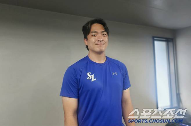 요미우리전에 앞서 인터뷰 한 이재희. 오키나와=스포츠조선 정현석 기자 hschung@sportschosun.com