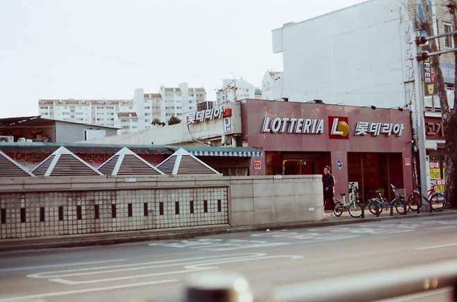 24b0d121e0ed60e864afd19528d52703728646dd9de02a9a