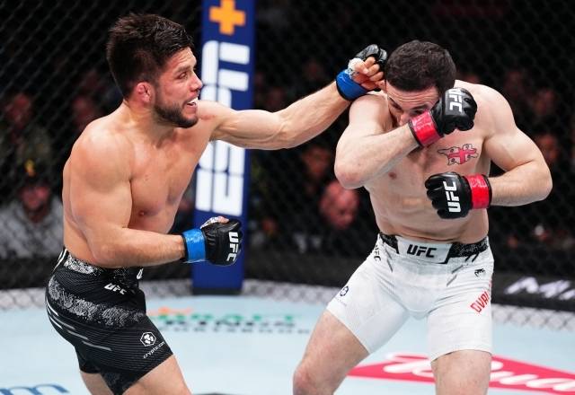 송야동이 UFC 소셜네트워크서비스(SNS) 계정에서 공개한 당시 사진을 본 세후도는 “네 목적이 이걸 보여줘서 날 울리는 거라면 성공했다”며 감상에 젖었다. 그러면서도 “이번 일요일에 우는 건 네가 될 것”이라고 경고도 잊지 않았다. 사진=UFC 제공