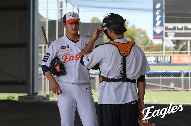 ▲ 김경문 한화 감독은 문동주가 조금 더 편안하게 던질 수 있는 시점까지 충분히 기다리겠다는 생각이다 ⓒ한화이글스