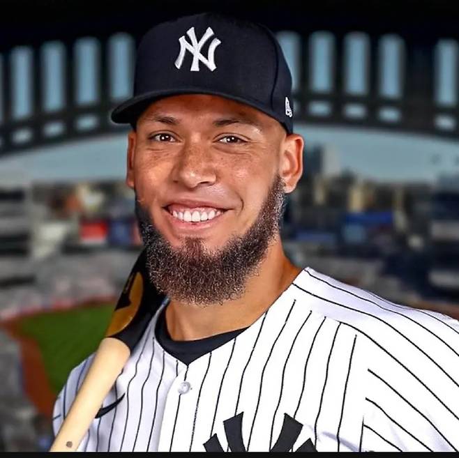 17401785986740.jpg 이제 수염 기르는거 가능하다고 공식 발표한 뉴욕 양키스 ㄷㄷ.jpg