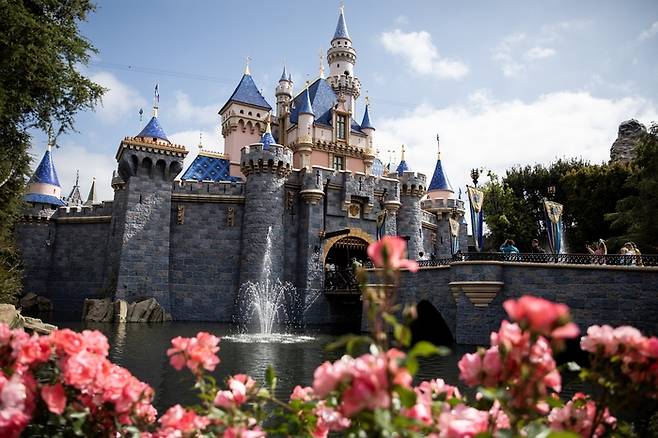 70주년을 맞아 다채로운 기념 행사를 펼치는 애너하임 디즈니랜드 리조트 / 사진=캘리포니아 관광청