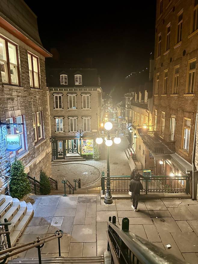 KakaoTalk_20250223_225813107.jpg [여행기]44일간 미국여행 22~23 / 몬트리올,퀘벡