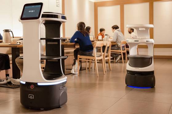 양산형 서빙로봇 '서비'를 업그레이드한 '서비 플러스'. 사진 베어로보틱스