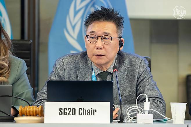 ITU-T SG20의 의장으로 활동하고 있는 김형준 ETRI 연구위원.[ITU 제공]