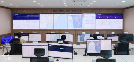 'SpaceEye-T' 초기 운용을 위한 쎄트렉아이 지상운영실. 쎄트렉아이 제공