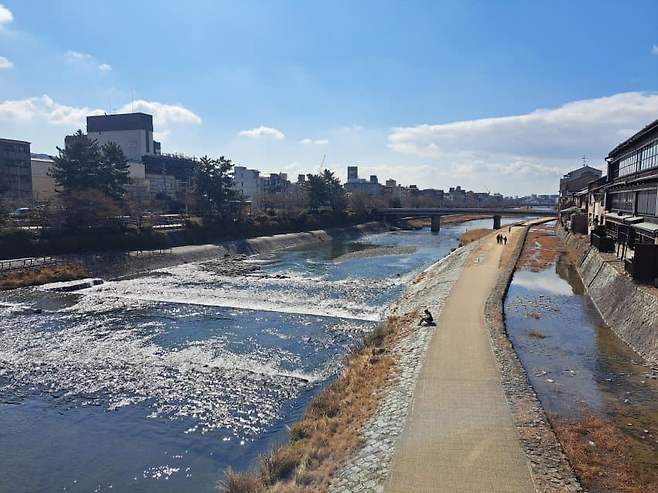 7fed8273b5806af351ee86e0458475739e442c6e5f21b9f92bfa12194dc17c11