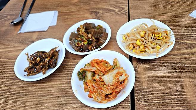 20250224_122921.jpg 점심 얼큰 콩비지 찌개