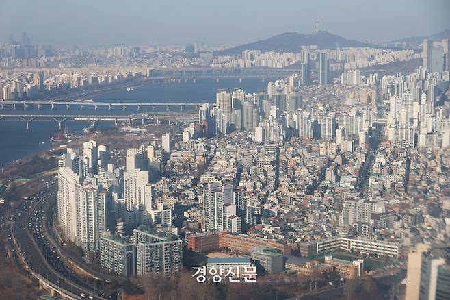 상공에서 바라본 서울 주거지 모습. 2025.02.19 한수빈 기자