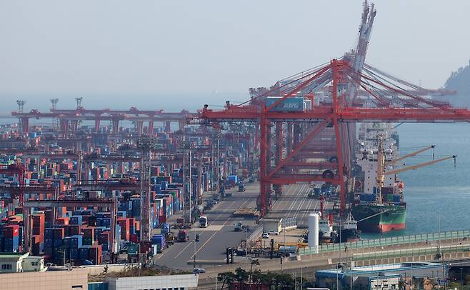 부산항. 연합뉴스